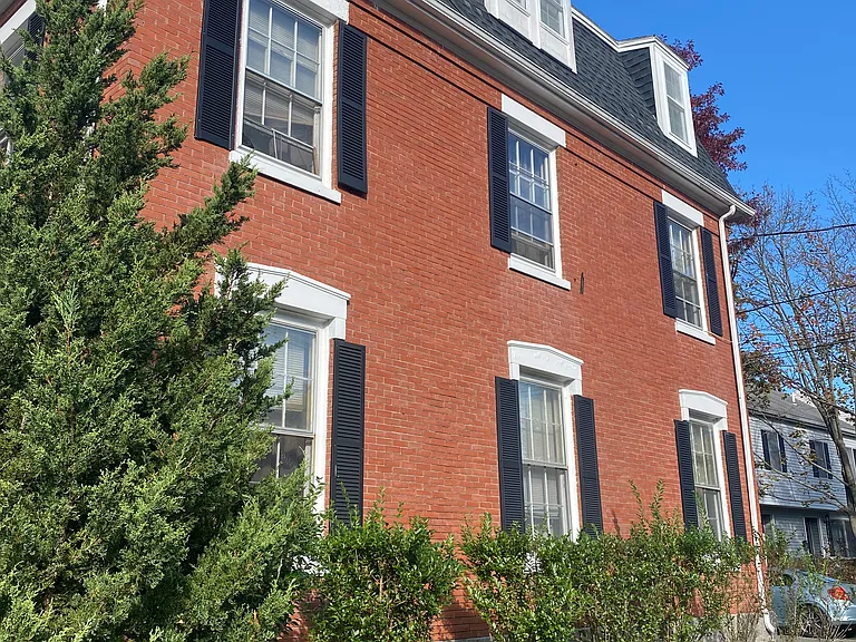 127 Sylvan St #3 — Photo 9