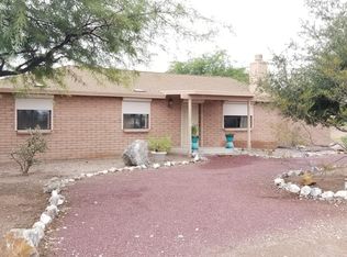 10052 N Running Back Way, Marana, AZ 85653
