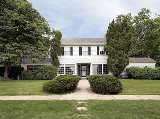 69 Williamsburg Rd, Evanston, IL 60203