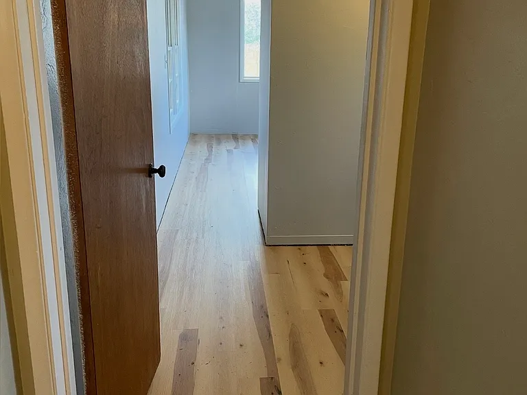 1132 Murray Ave — Photo 5