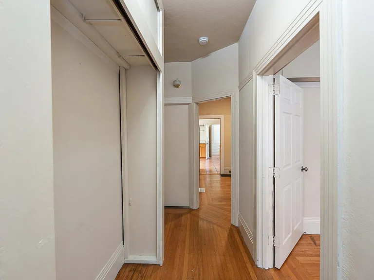 1913B Berkeley Way — Photo 8