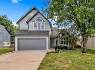 21708 W 54th St, Shawnee, KS 66226