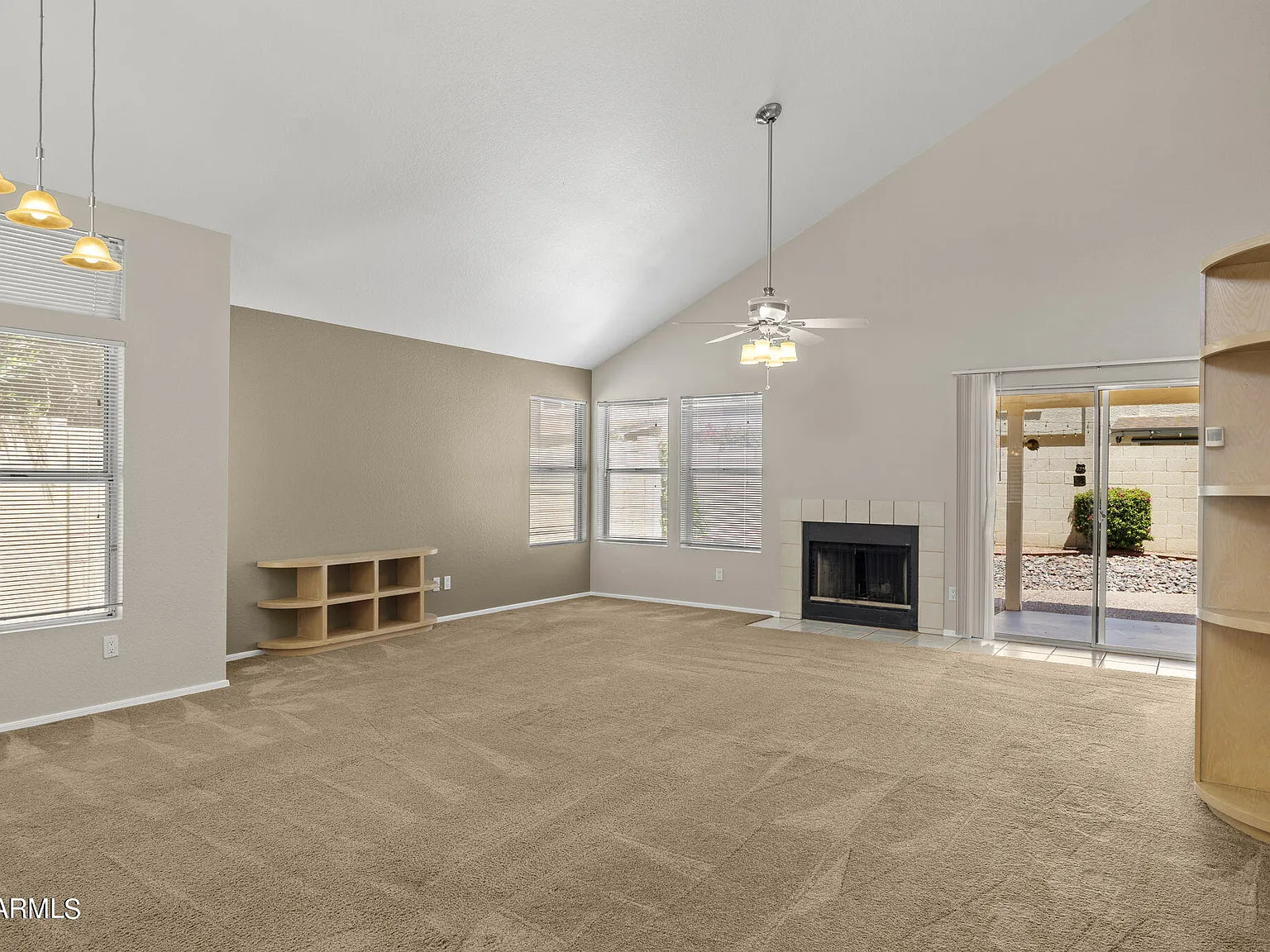 3 bed, 2.0 bath, 1486 sqft, $2,200 — Photo 3