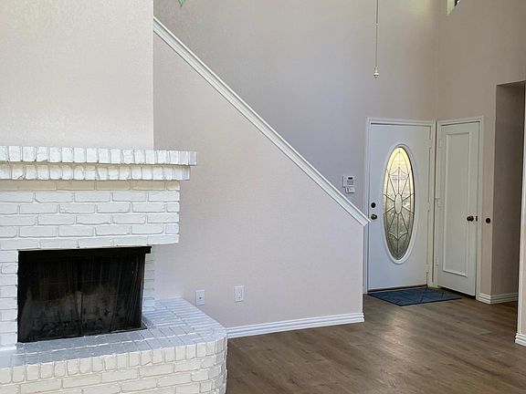 Living Room - Fireplace