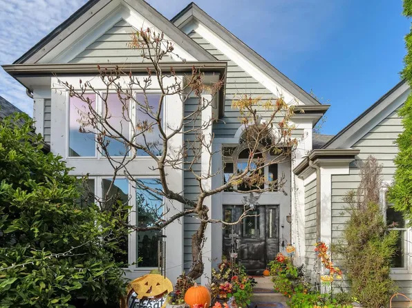 370 Smythe DRIVE, Williams Bay, WI 53191