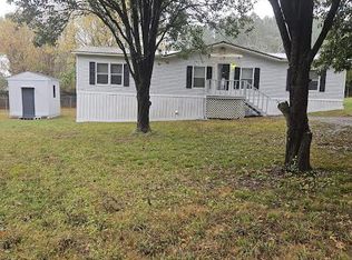 8011 Sue Dr, Ooltewah, TN 37363