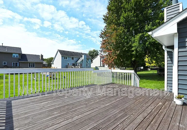 8200 Northview Dr — Photo 31