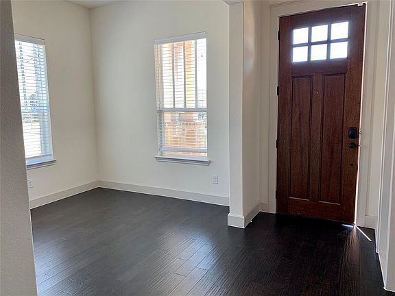 3rd image of 4090 Washburne Dr