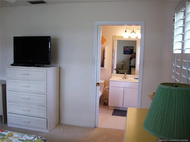1843 SE Granada Ln — Photo 24
