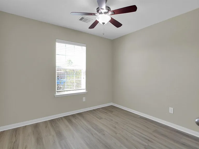12302 Wavecrest Rd — Photo 6