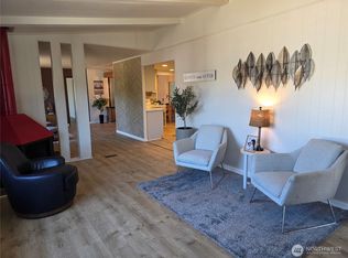 2500 Alder Street #204, Milton, WA 98354