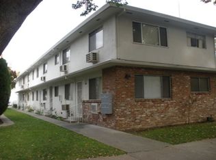2517 W Street, Sacramento, CA 95818