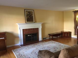 409 Englewood Dr, Pittsburgh, PA 15237