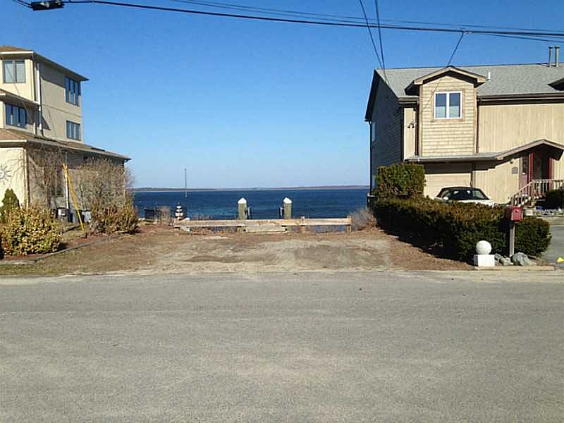 2nd image of 138 Mount View Ave