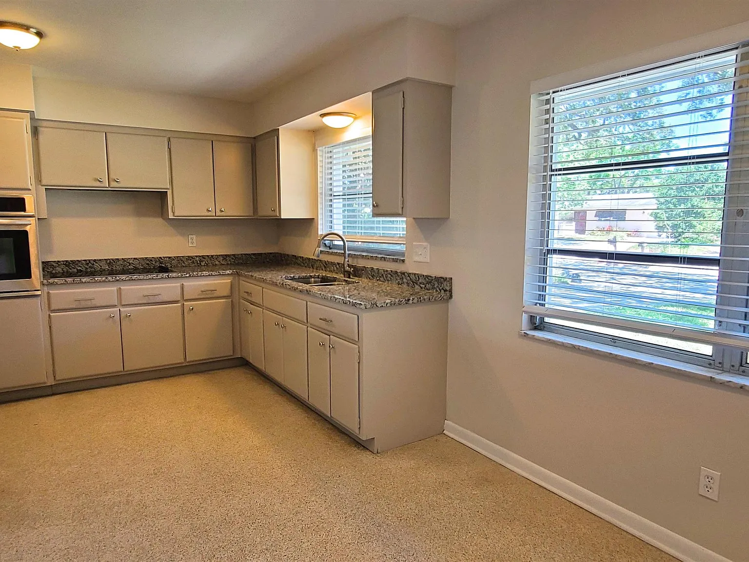 RIY (1512 Picardy Circle) - 1 — Photo 4