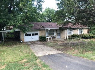 1704 N 2nd St, Dardanelle, AR 72834