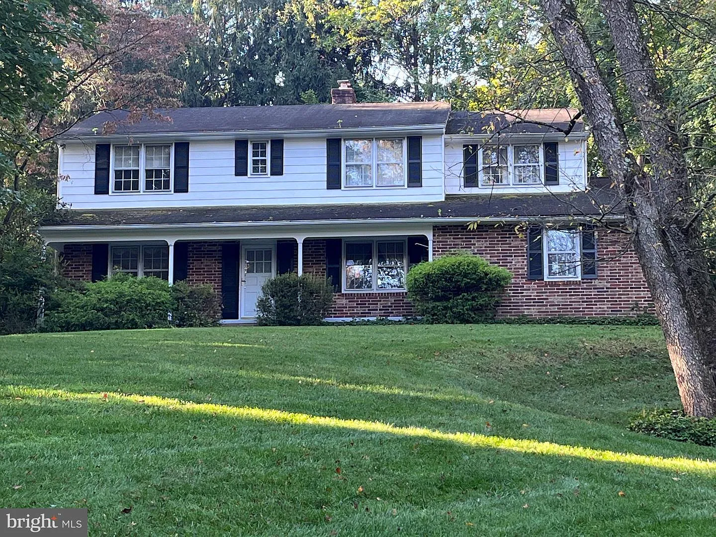 811 Summerset Dr photo 1