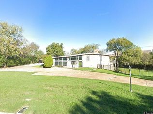 2415 Skyline Dr, Irving, TX 75038