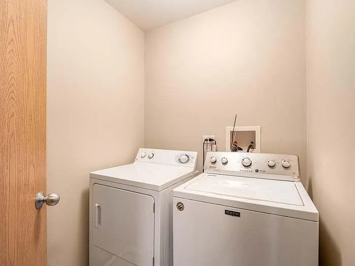 2 Christie Ct — Photo 19