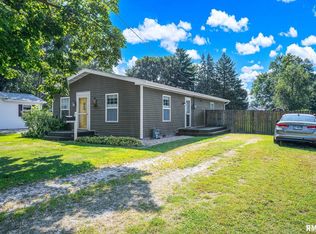 212 W Ann St, Knoxville, IL 61448
