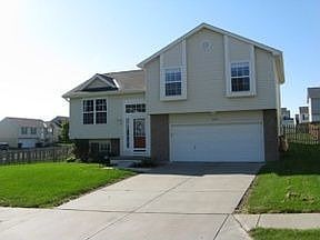 3rd image of 15609 Redwood St