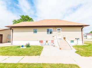 2002 W 3rd St, North Platte, NE 69101