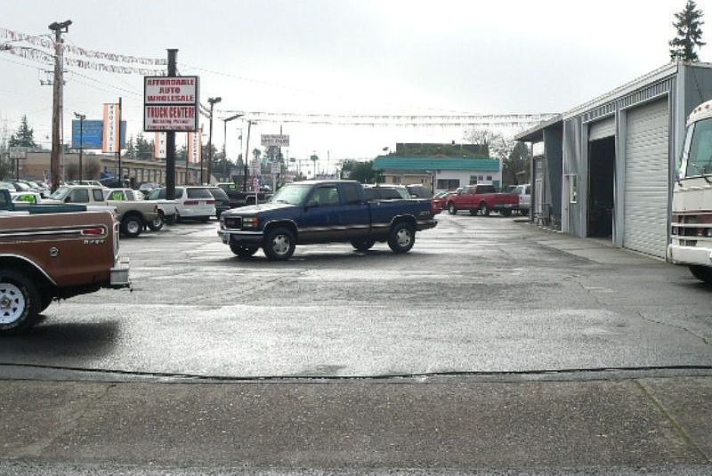 2nd image of 6215 SE 82nd Ave