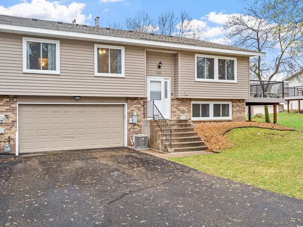 525 98th Ln NE, Blaine, MN 55434