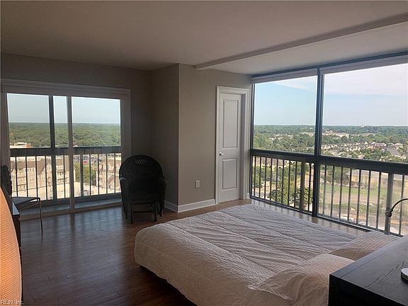 2nd image of 2830 Shore Dr #Penthouse 1