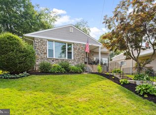 104 Lewis Rd, Havertown, PA 19083