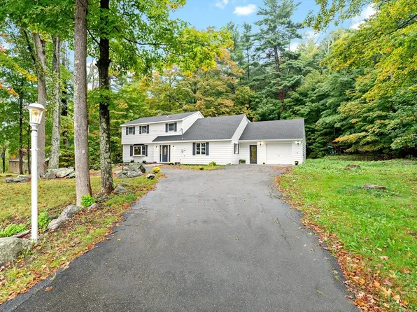 691 Dennison Dr, Southbridge, MA 01550