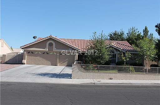 4th image of 835 E Eldorado Ln