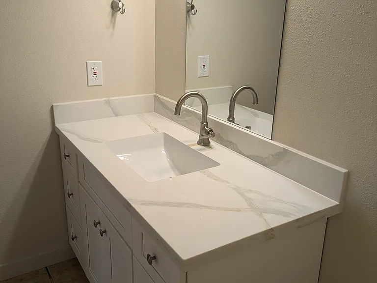 416 Estrella Ave #6 — Photo 8