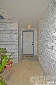 2nd image of 15526 Knollmeadow