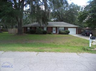 403 Flowers Dr, Hinesville, GA 31313