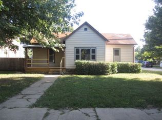 415 E 12th Ave, Winfield, KS 67156