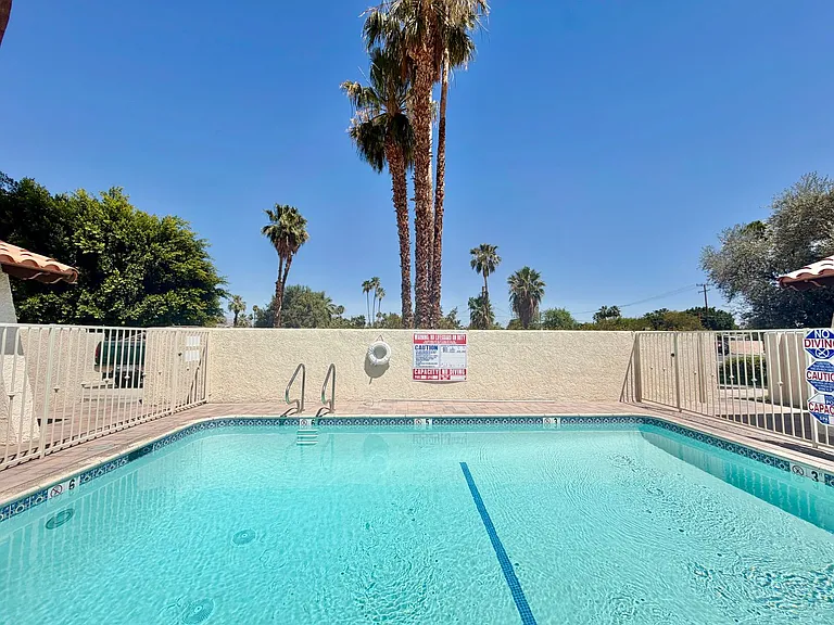 561 Desert View Dr #3 — Photo 18