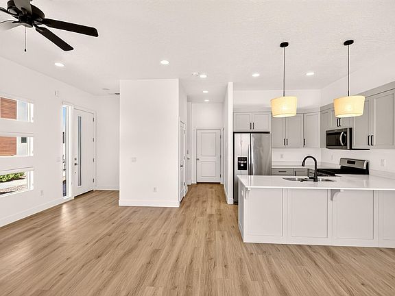 5th image of 2698 E Rain Tree St