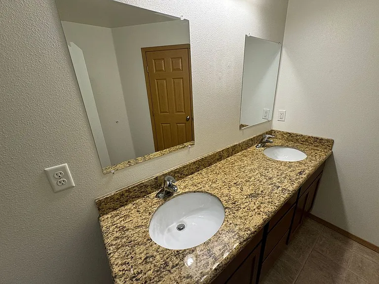 5595 S Irwin Dr — Photo 44