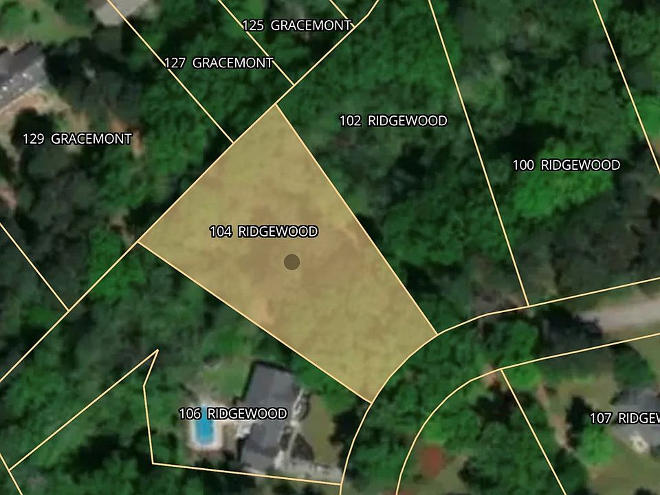 2nd image of 102 Ridgewood Cir