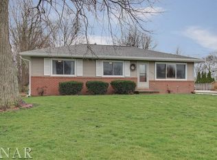 307 E Adams St, Towanda, IL 61776