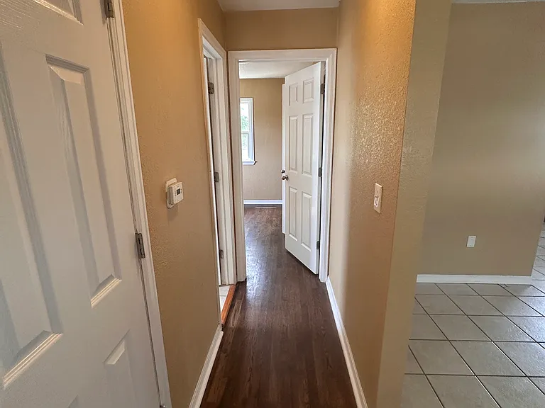 814 Julian St — Photo 12