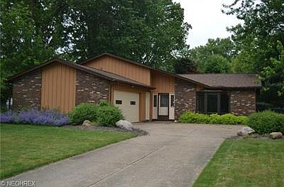 1st image of 32611 Greenwood Dr