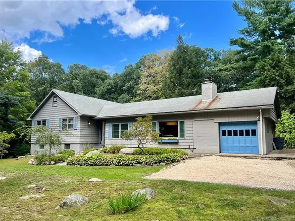 19 Spruce Hill Road, Weston, CT 06883