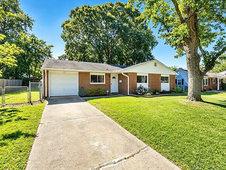 210 E Chickasaw Rd — Photo 1