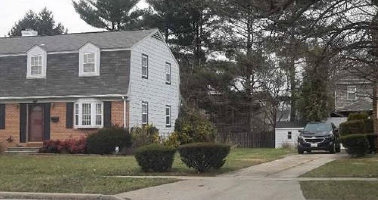 2nd image of 714 Crosby Rd