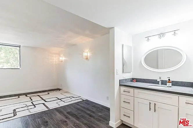 10535 Wilshire Blvd #404 — Photo 29