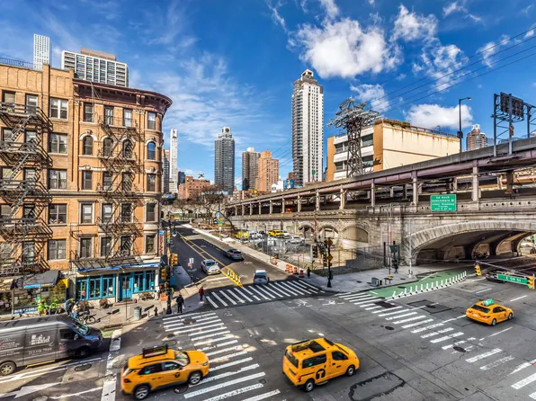400 East 59th Street 4C image 9 of 10