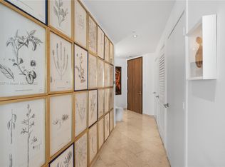 88 SW 7th St APT 3211, Miami, FL 33130