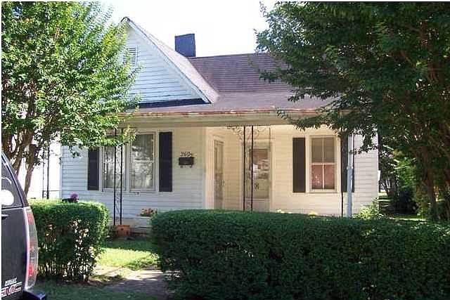 1st image of 2606 E 39th St